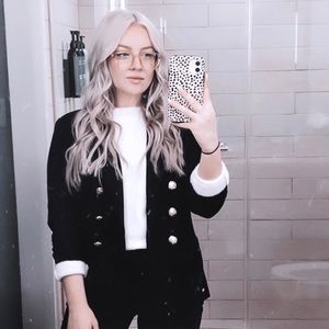 Meet your Posher, Catherine